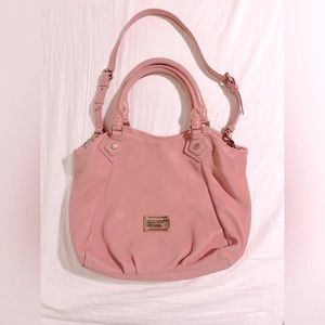 Peachy Pink Marc by Marc
Jacobs handbag Size: 16 × 10.